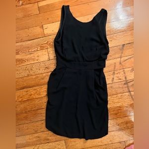Wilford size 4 open back black dress with pockets